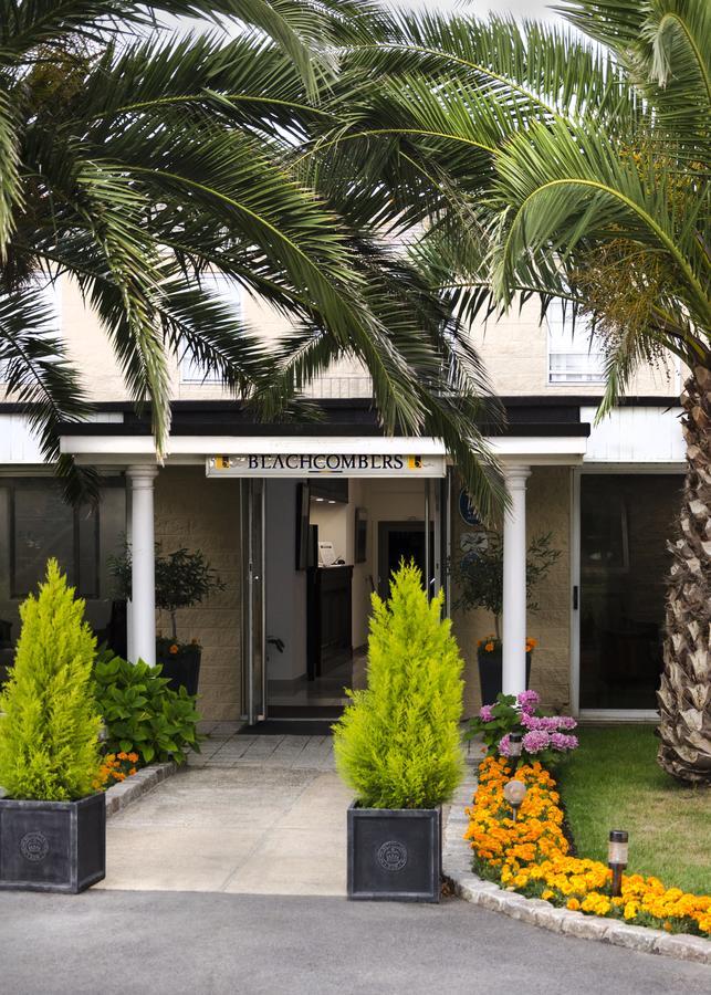 Beachcombers Hotel Grouville Exterior photo